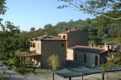 AGRITURISMO RAPOLANO TERME CHIANTI SIENA 90ETTARI LAGO VINO OLIO TARTUFI BOSCHI